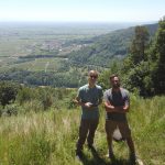 Sampling on the edge of the Palatinate Forest with a view of the beginning of the agricultural valley with intensive viticulture. Photo: Ken Mauser